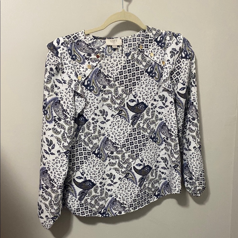 LOFT Black‎ and White Graphic Long Sleeve Blouse
